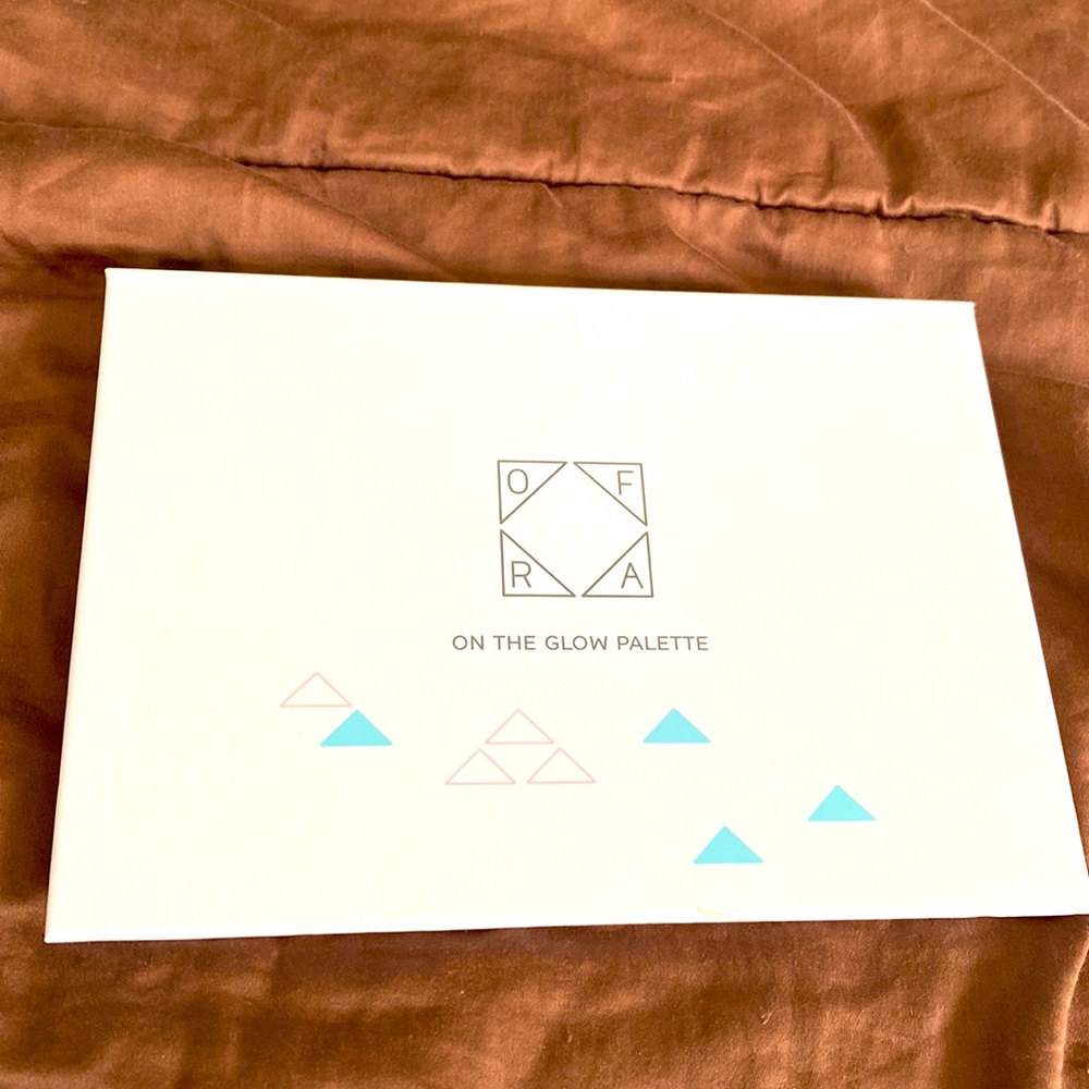 OFRA On the Glow palette